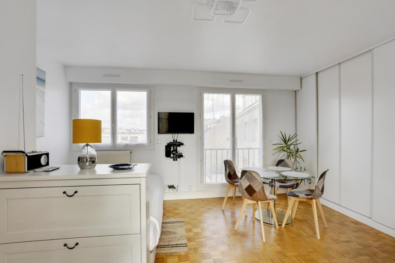Le Nid Du Roi - Appartement Terrasse - Versailles Eksteriør bilde